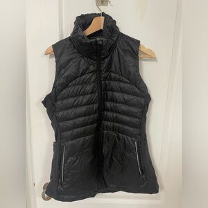 Lululemon black puffer vest